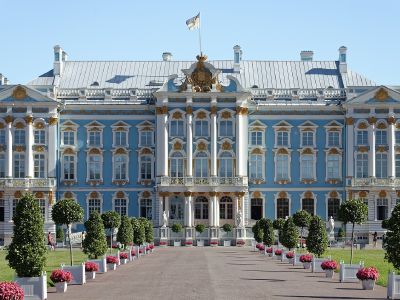 Львы стерегут город